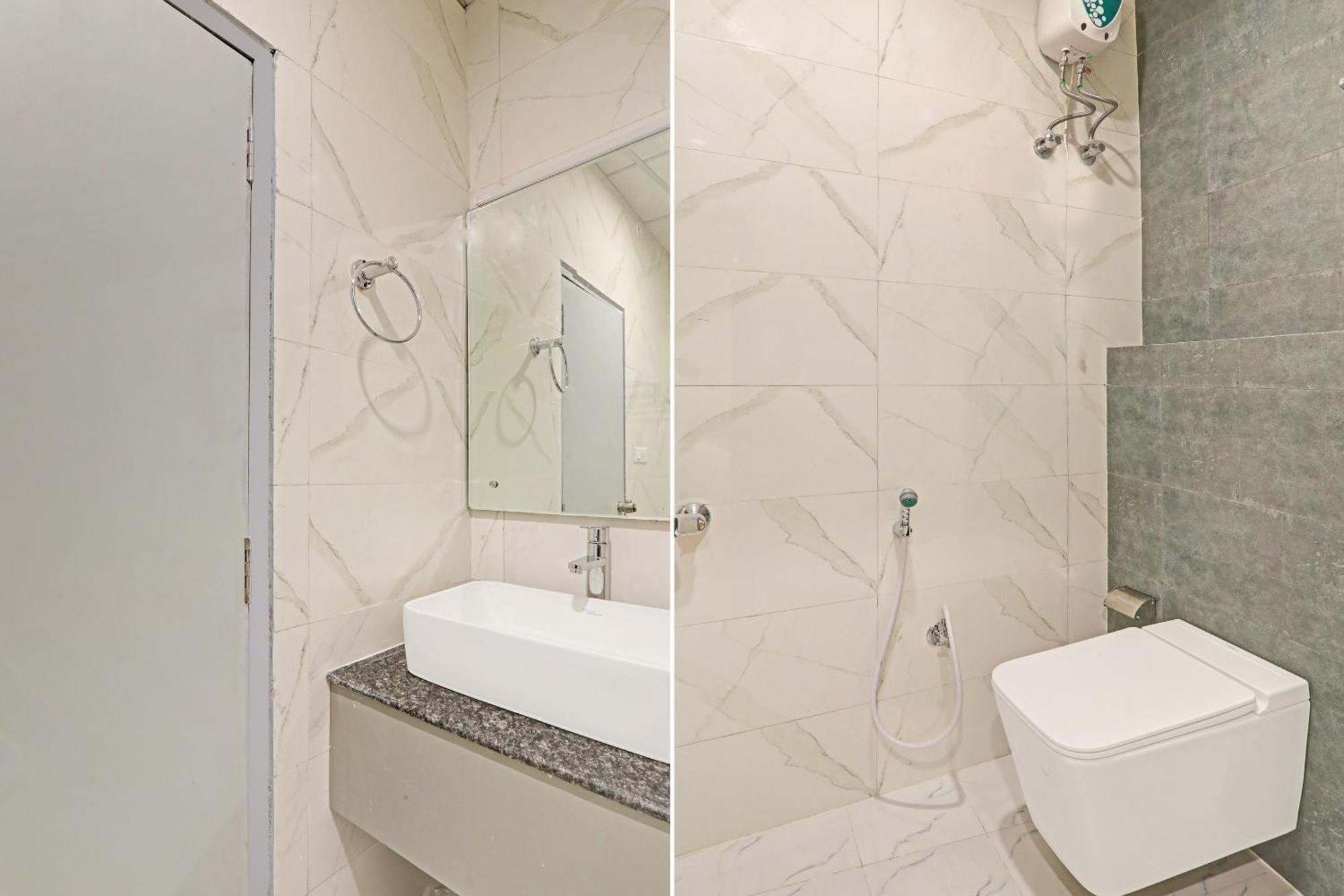 Super Townhouse Hotel Impact Chinhat Екстериор снимка